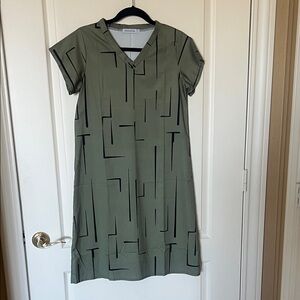 MISSLOOK Olive Midi Dress with Black Geometric Print